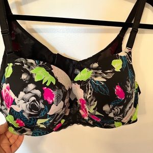 Torrid Bra black floral 44B